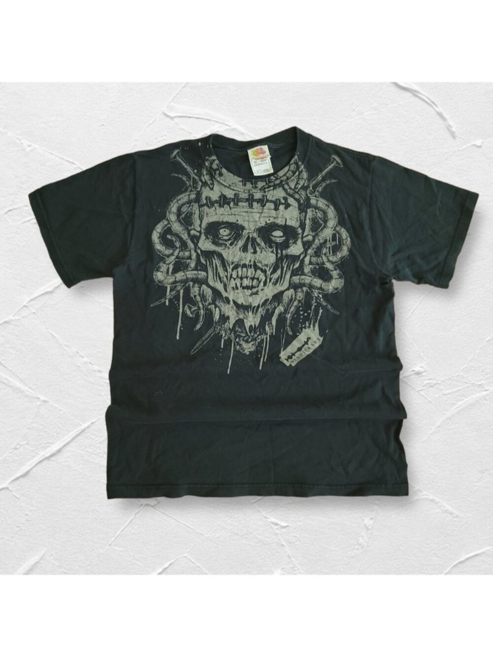 Fruit of the Loom Skull Razor Heavy Cotton Graphic Tee Navy (S)